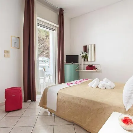Otel Esperia Family 3*